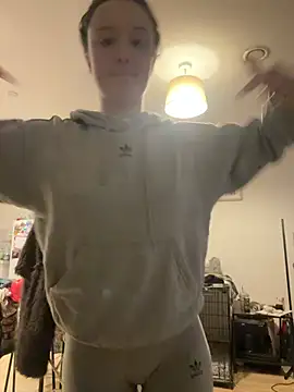 LilyLuck  online show from February 9, 2026, 3:43 pm