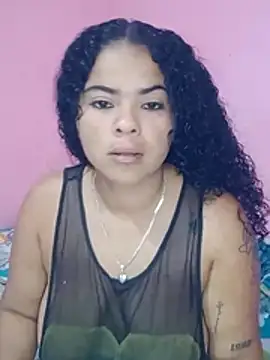 Snapshot of Fresa235 chatting on December 21, 2025, 2:35 am Fresa235 online show from December 21, 2025, 2:35 am