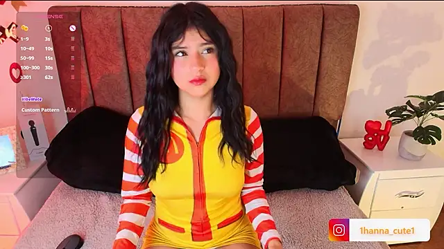 hannaa cute online show from February 8, 2026, 2:59 pm