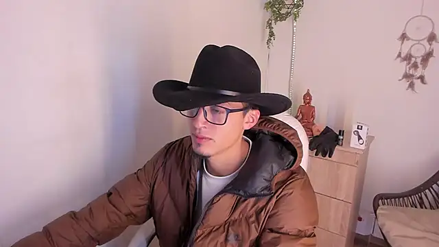 Aroon smith  online show from January 17, 2026, 1:37 pm