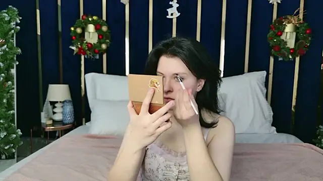 Snapshot of Milana_Cold chatting on January 7, 2026, 5:34 am Milana Cold online show from January 7, 2026, 5:34 am