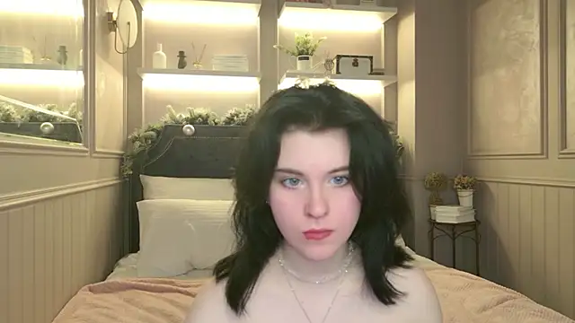 Snapshot of Milana_Cold chatting on January 9, 2026, 5:47 am Milana Cold online show from January 9, 2026, 5:47 am