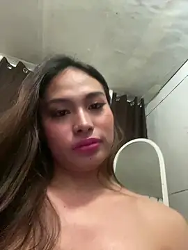 Snapshot of Yourtranscutie21 chatting on December 19, 2025, 5:00 am Yourtranscutie21 online show from December 19, 2025, 5:00 am