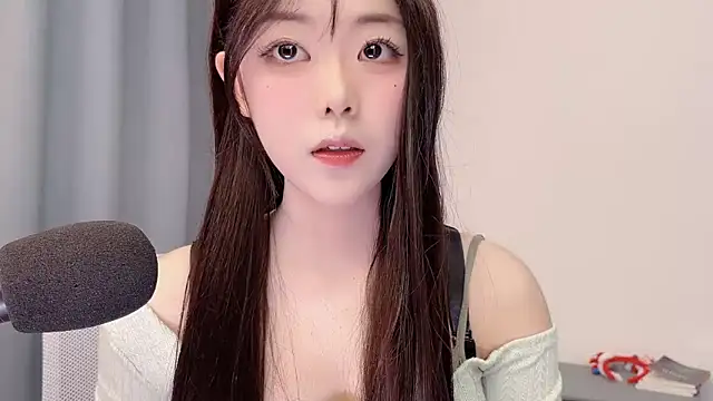 smalldaisy online show from March 29, 2026, 2:46 am