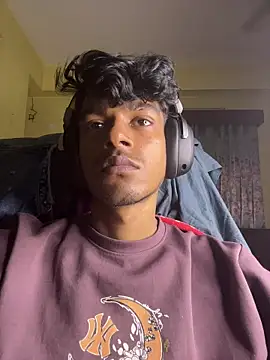 Snapshot of tooexpensive chatting on February 27, 2026, 5:24 pm tooexpensive online show from February 27, 2026, 5:24 pm