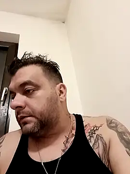 Snapshot of TomasTenerife chatting on December 21, 2025, 10:54 pm TomasTenerife online show from December 21, 2025, 10:54 pm