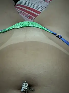 laramacedo2026 online show from April 9, 2026, 1:06 pm