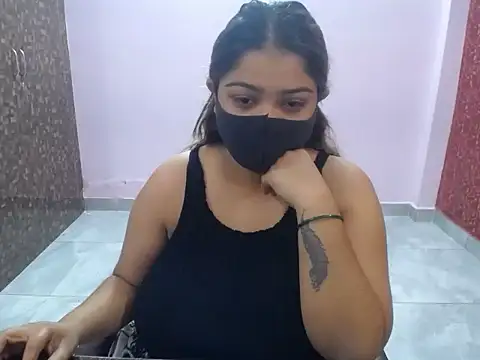 Snapshot of SweetNeena chatting on February 11, 2026, 2:44 am SweetNeena online show from February 11, 2026, 2:44 am