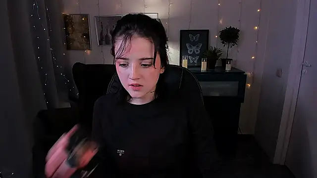 SarahShelby online show from March 31, 2026, 8:44 pm