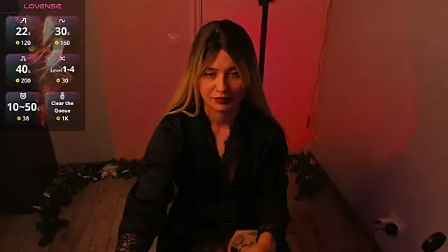 Snapshot of BabYRouge chatting on December 20, 2025, 6:33 pm BabYRouge online show from December 20, 2025, 6:33 pm