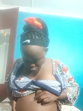 Snapshot of JuicyBerrie chatting on January 10, 2026, 2:18 am JuicyBerrie online show from January 10, 2026, 2:18 am