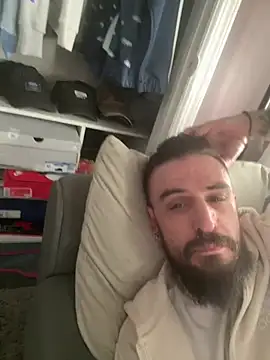 Bfrizz04 online show from March 9, 2026, 5:49 pm