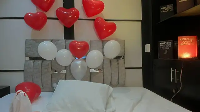 Snapshot of AmbarBrownn_ chatting on February 14, 2026, 9:37 pm AmbarBrownn online show from February 14, 2026, 9:37 pm