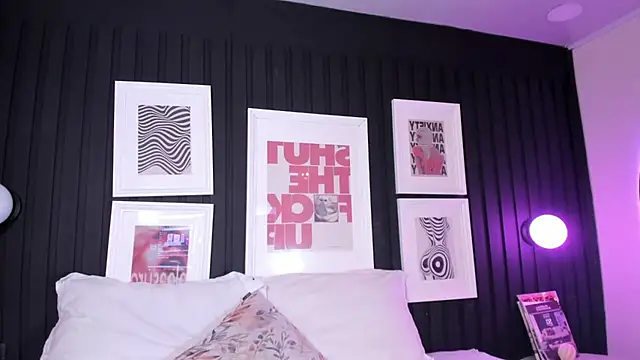 Snapshot of leslie_thompson chatting on January 14, 2026, 7:50 pm leslie thompson online show from January 14, 2026, 7:50 pm