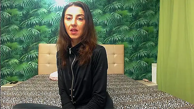 Snapshot of Stella_John chatting on January 21, 2025, 3:59 am Stella John online show from January 21, 2025, 3:59 am