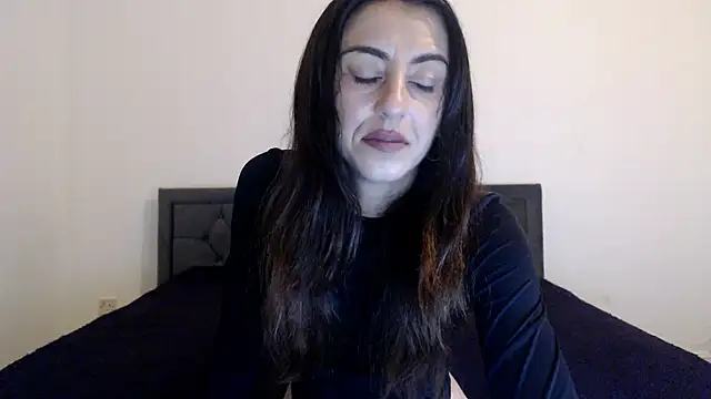 Snapshot of Stella_John chatting on October 3, 2025, 5:42 am Stella John online show from October 3, 2025, 5:42 am