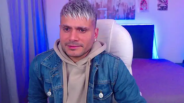 Snapshot of brunno_boos chatting on January 8, 2026, 4:18 am brunno boos online show from January 8, 2026, 4:18 am