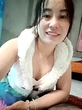 Snapshot of boiboi001 chatting on February 16, 2026, 10:25 am boiboi001 online show from February 16, 2026, 10:25 am