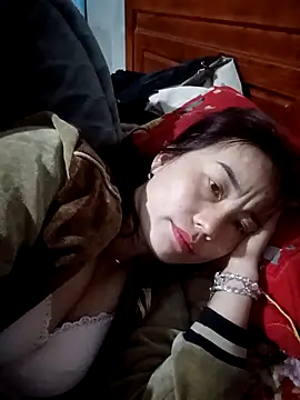 Snapshot of boiboi001 chatting on February 2, 2026, 10:42 pm boiboi001 online show from February 2, 2026, 10:42 pm