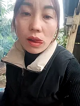 Snapshot of boiboi001 chatting on February 5, 2026, 9:49 am boiboi001 online show from February 5, 2026, 9:49 am