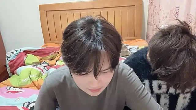 junnan001 online show from February 4, 2026, 11:05 am