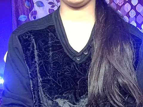 cute Dirty Diva online show from February 19, 2026, 3:36 am