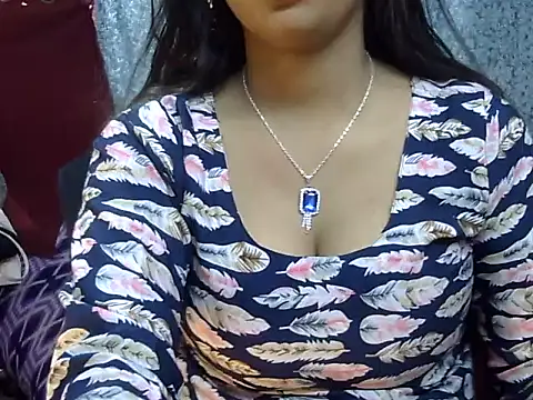 cute Dirty Diva online show from April 16, 2026, 2:18 pm