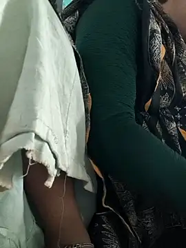 Snapshot of Madhu_cute chatting on February 24, 2026, 4:35 am Madhu cute online show from February 24, 2026, 4:35 am