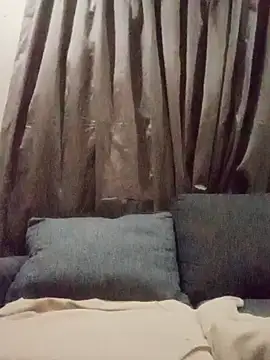 Misspage36 online show from January 8, 2026, 8:04 pm