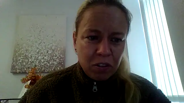 jennyblondeuk online show from March 24, 2026, 2:50 pm