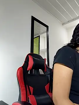 ashley-17 online show from February 12, 2026, 3:50 am