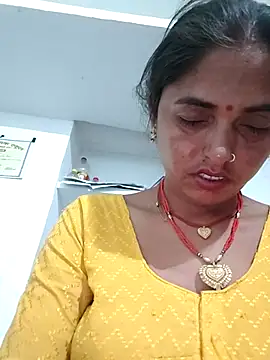 Mahima rani34 online show from May 30, 2026, 9:53 pm