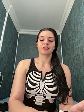 Snapshot of RedAssHottie chatting on April 6, 2026, 4:46 am RedAssHottie online show from April 6, 2026, 4:46 am