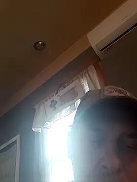 FragrantToe529 online show from February 17, 2026, 4:04 pm