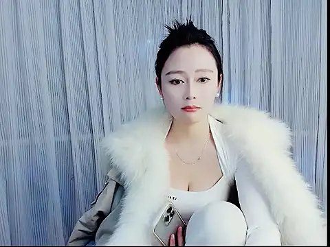 HCOCO online show from January 7, 2026, 11:48 am