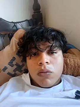 Snapshot of mtahembras chatting on December 20, 2025, 3:48 pm mtahembras online show from December 20, 2025, 3:48 pm