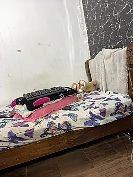 TheSexyLaura online show from February 9, 2026, 7:23 pm