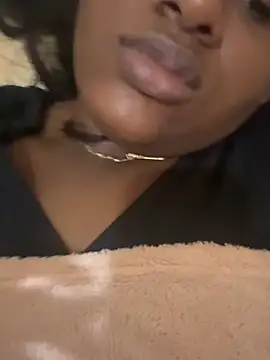 amorasecy online show from February 14, 2026, 10:37 am