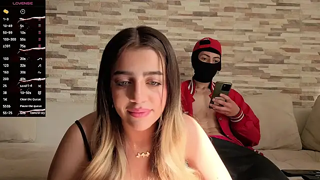 cute emmma online show from June 28, 2026, 1:39 pm