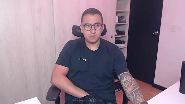 DanteVesper online show from April 24, 2026, 3:08 am