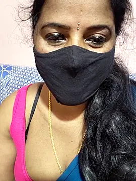 Snapshot of siri_tamiltelugu chatting on February 9, 2026, 9:13 pm siri tamiltelugu online show from February 9, 2026, 9:13 pm