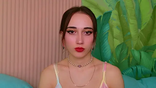 Gretta Lane online show from April 10, 2026, 10:33 am