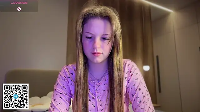 Snapshot of steffi_meoww chatting on May 17, 2026, 9:48 pm steffi meoww online show from May 17, 2026, 9:48 pm