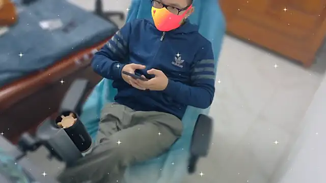 - kur - online show from January 7, 2026, 2:00 pm