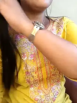 Snapshot of Deshi_bhabhi143 chatting on April 13, 2026, 7:12 am Deshi bhabhi143 online show from April 13, 2026, 7:12 am