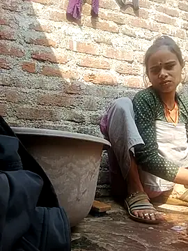 Snapshot of Fency_Love143 chatting on January 11, 2026, 6:31 am Fency Love143 online show from January 11, 2026, 6:31 am