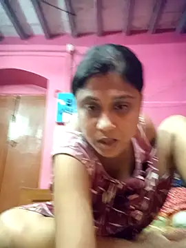 Hooghlypinkivabi online show from May 9, 2026, 2:31 pm