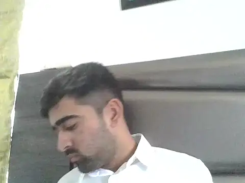 rajj3599 online show from January 12, 2026, 7:37 am