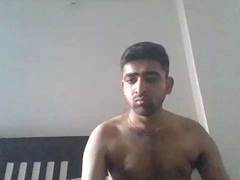 rajj3599 online show from February 3, 2026, 3:48 am