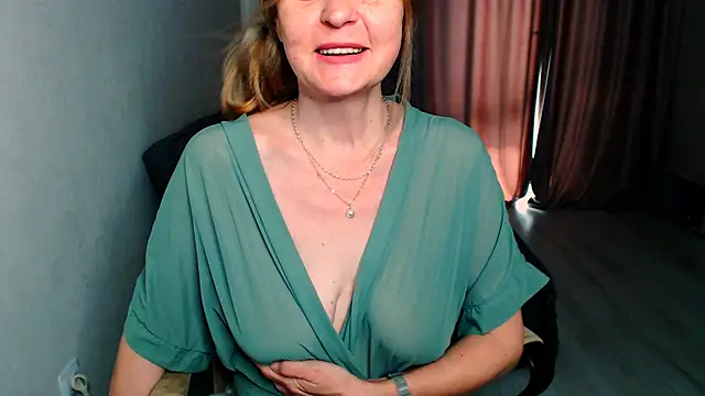 MiLenaMilf online show from May 18, 2026, 5:56 am